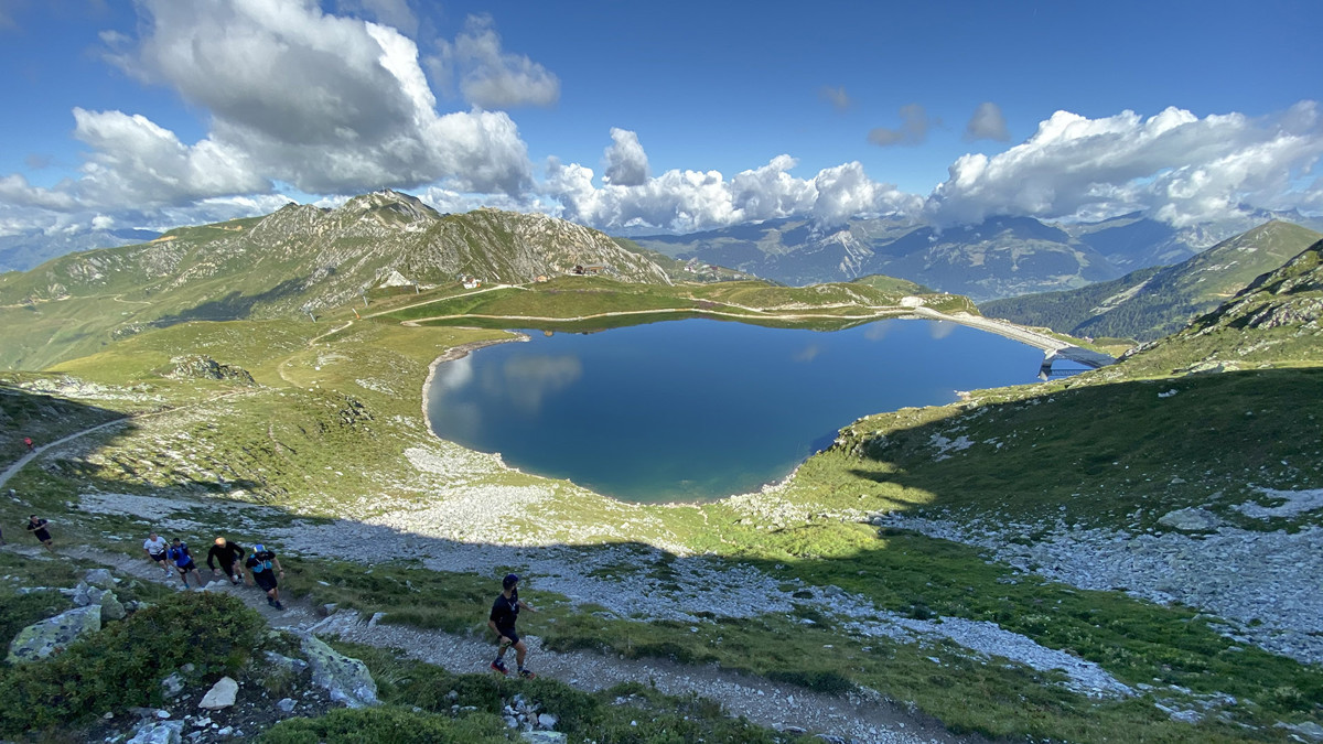 Trail avec vue sur Lac La Plagne