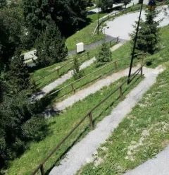 CHEMIN DERRIERE LES CHALETS
