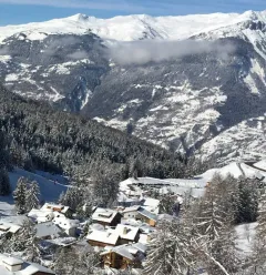 Village de La Roche avec son télésiège
