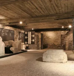 salle lapidaire