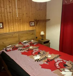 Chambre double au rez de chaussé de l'appartement