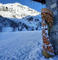 Exposition sculpture sur bois_Champagny-en-Vanoise