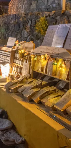 Marché Artisanal en nocturne et Braderie des commerçants_Champagny-en-Vanoise