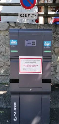 Borne de recharge véhicule électrique sur Aime