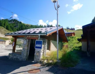 Arrêt navette salle hors sac