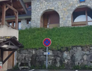 Place de parking handicapé