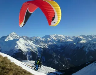 Parapente sur les sommets de la Plagne