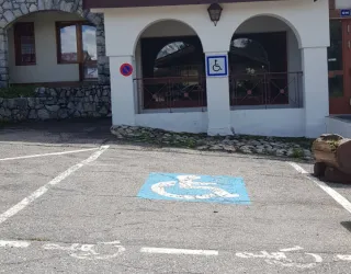 Place ce parking handicapé