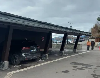 Places de parking PMR Montalbert