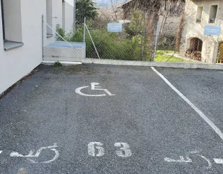 Place de parking PMR