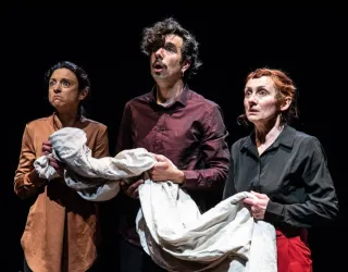 Roméo et Juliette en cachette