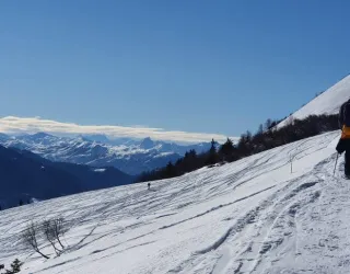 Randonnée en famille à l'Espace hivernal de Granier