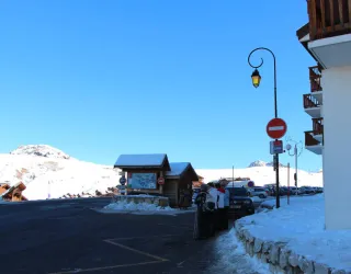 Arrêt navette arrivée Plagne Soleil
