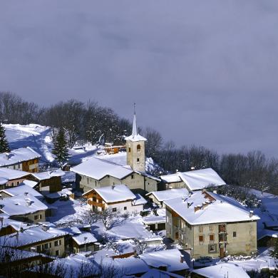 Vue sur le village de Longfoy à La Plagne