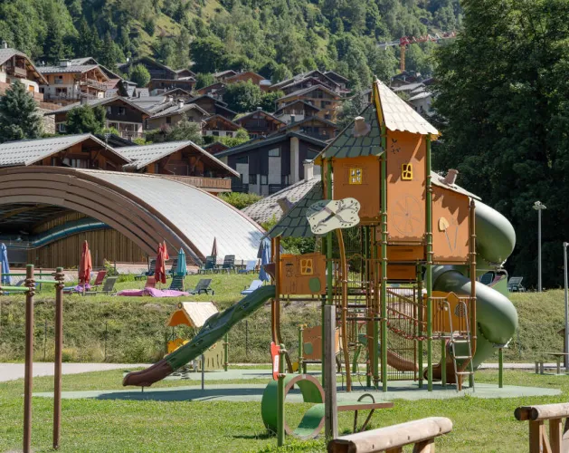 Aire de jeux & ping-pong_Champagny-en-Vanoise