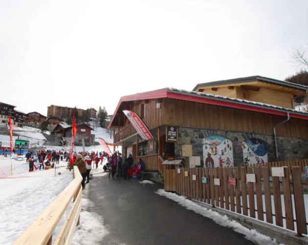 Accès à l'ESF de Montchavin
