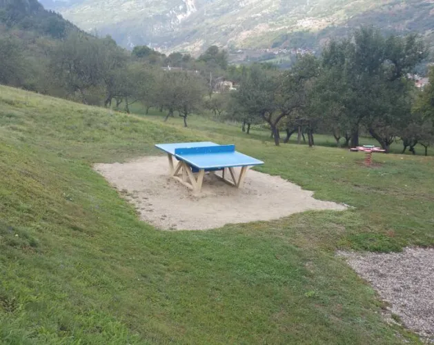 table de ping pong aire de jeux de macot - vallée de la Plagne