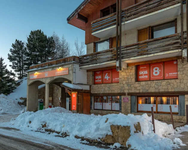 Ski Hut 4.jpg