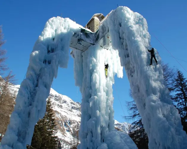 Tour de glace