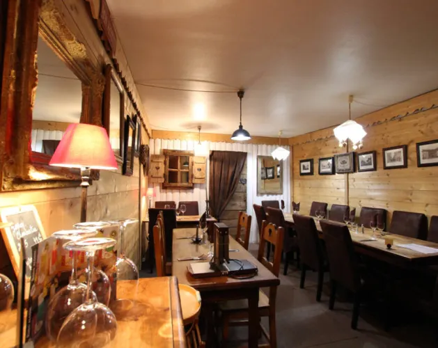 Salle du bas, restaurant La Spatule