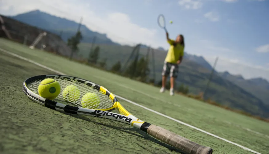Terrain de tennis