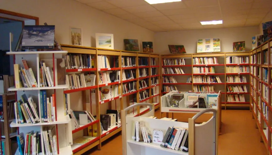 Bibliothèque de Champagny