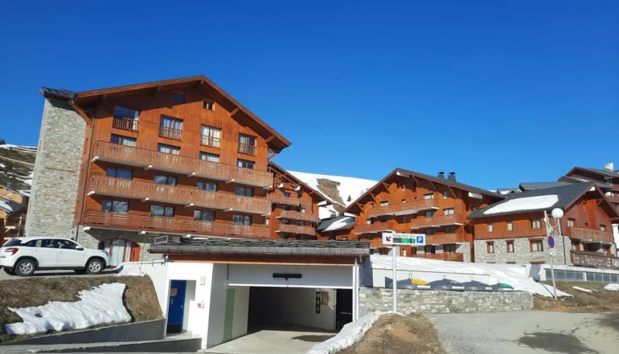 parking Plagne Soleil