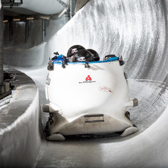 Bobraft à la piste de bobsleigh de La Plagne