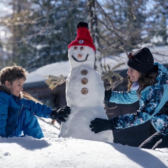 Bonhomme de neige en famille 