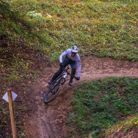 E spot pour VTT électrique à La Plagne