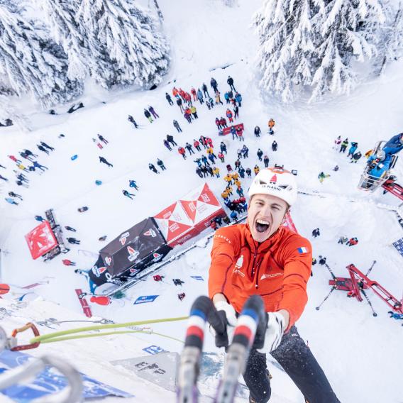 la_plagne-louna_ladevant_coupe_monde_cascade_glace-nils_paillard