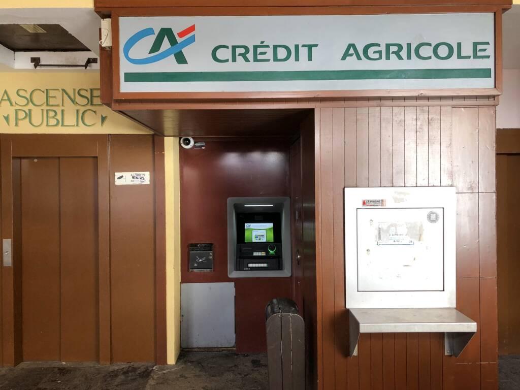 Distributeur de billets Crédit Agricole 6 Belle Plagne Commerces & Services à Belle Plagne