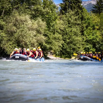 À tester cet été : la descente des gorges de l’Isère en rafting !