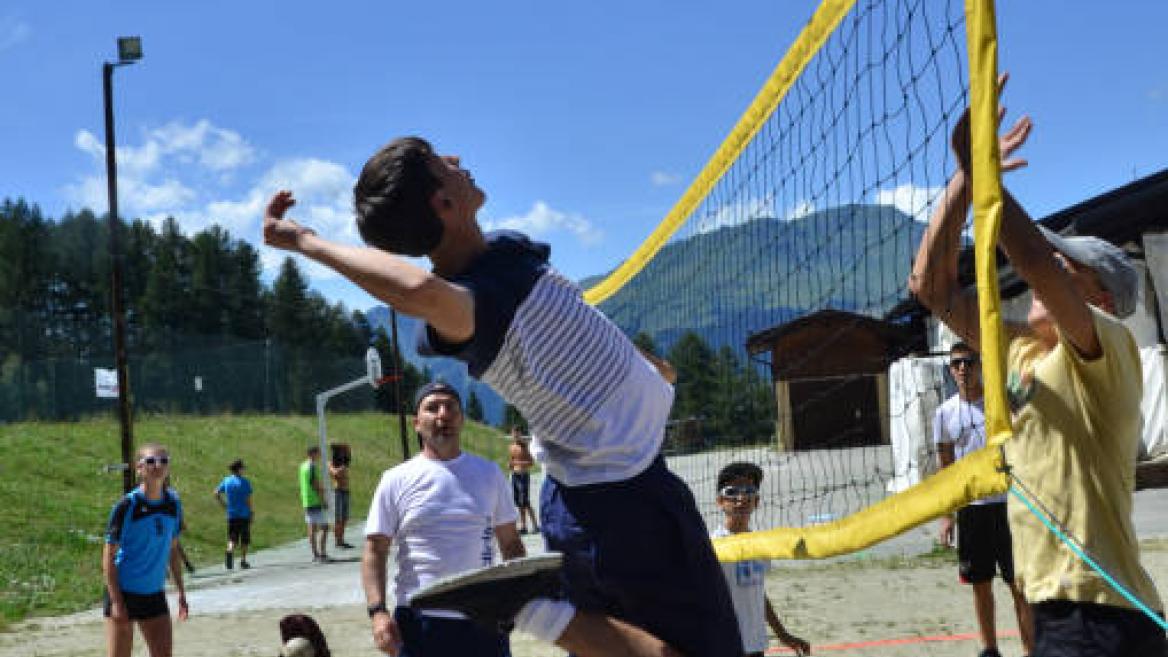 Terrain de volley aux Coches