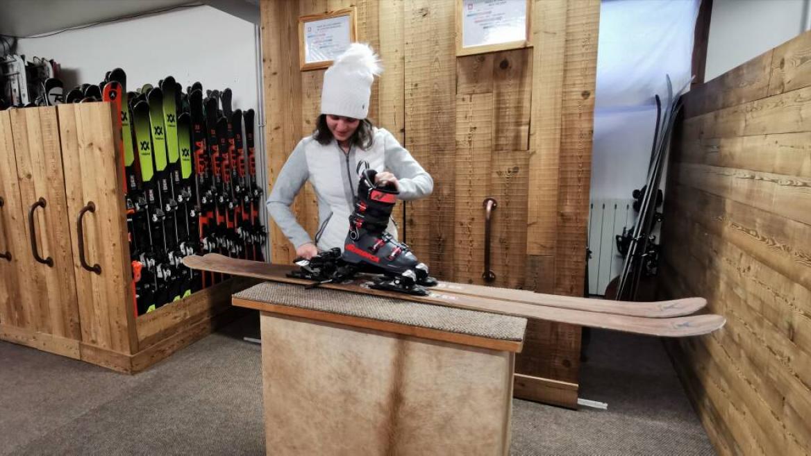 Une équipe aux petits soins Ski Set Les Etoiles du Sport