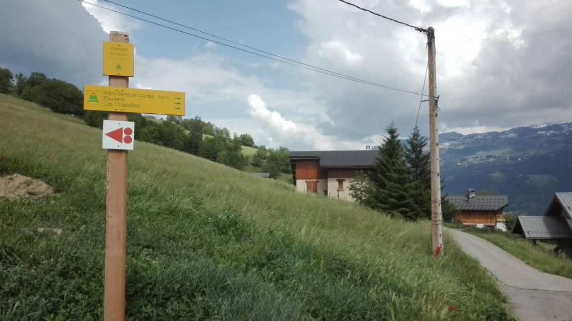 Sentier des montagnettes de Valezan la vallée de la Plagne