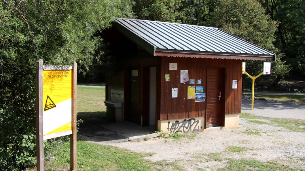 Toilettes Publiques - Base de Loisirs des Versants d'Aime