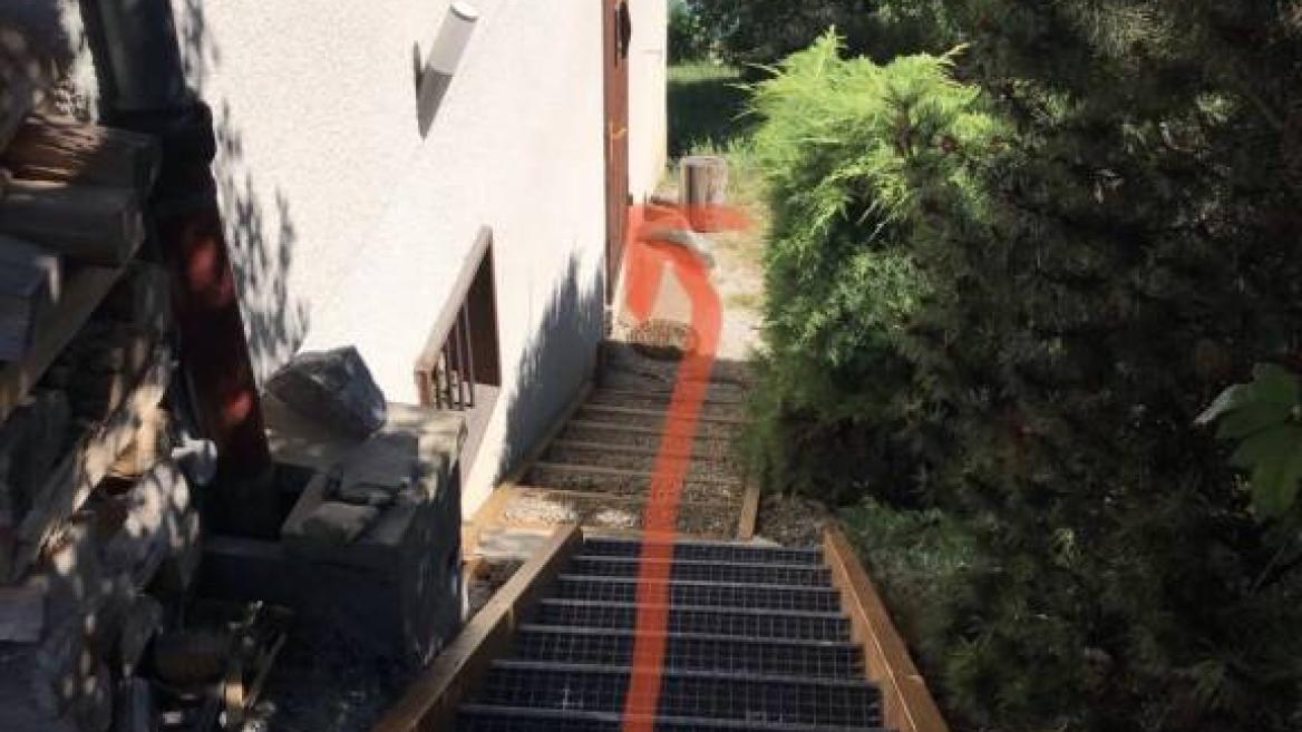 escalier d'accès au studio Escalier d'accès