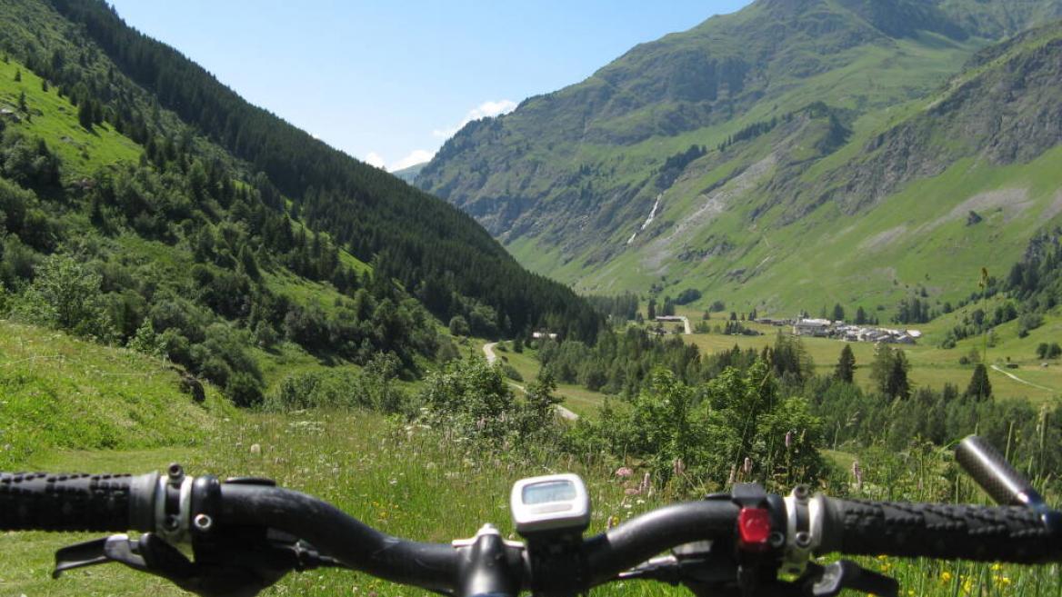 Sortie VTT-E accompagnée : excursion Gravity
