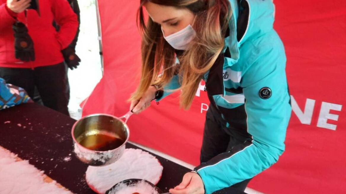 Découvrez les sucettes à la tire d'érable sur neige !