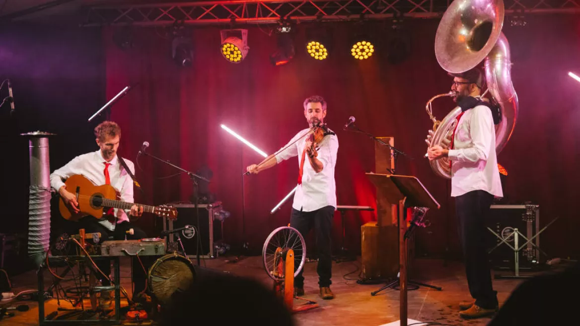 Le Festoche des Mioches | Spectacle : Azimuth_Plagne-Montalbert