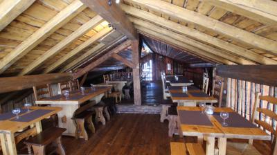 Salle du haut, restaurant Le Forperet