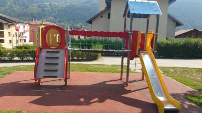 Aire de jeux - église d'Aime vallée de la Plagne