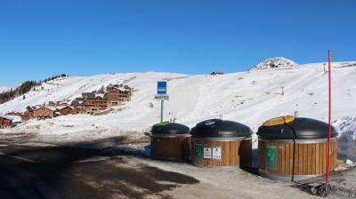 Arrêt navette au sommet du village