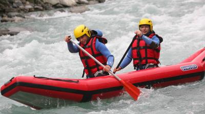 Un cocktail entre canoë et rafting ! !