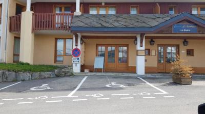 Place de parking handicapé