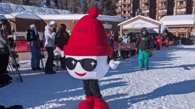 Rencontre avec la mascotte de La Plagne_La Plagne