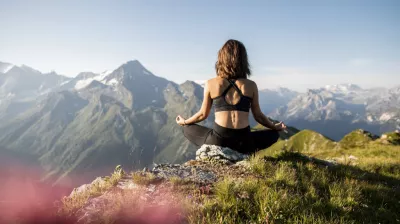 Yoga au sommet