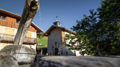 Montgésin : Vue extérieure Chapelle