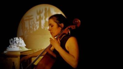 Rosa Lune, théâtre d'ombres, conte et violoncelle
